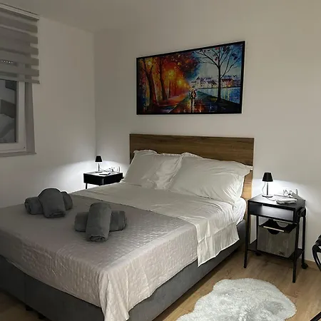 Apartman N *
