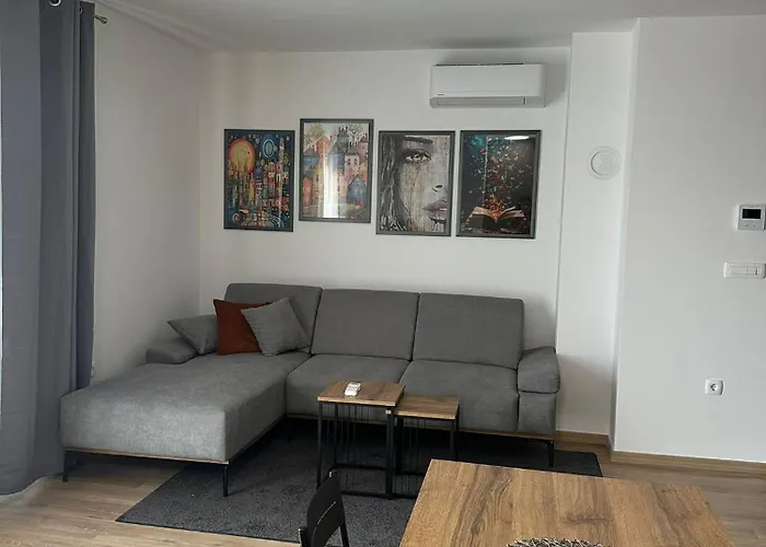 Apartman N *